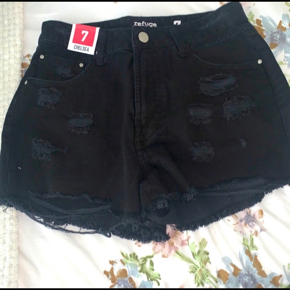Black distressed refuge Chelsea denim shorts